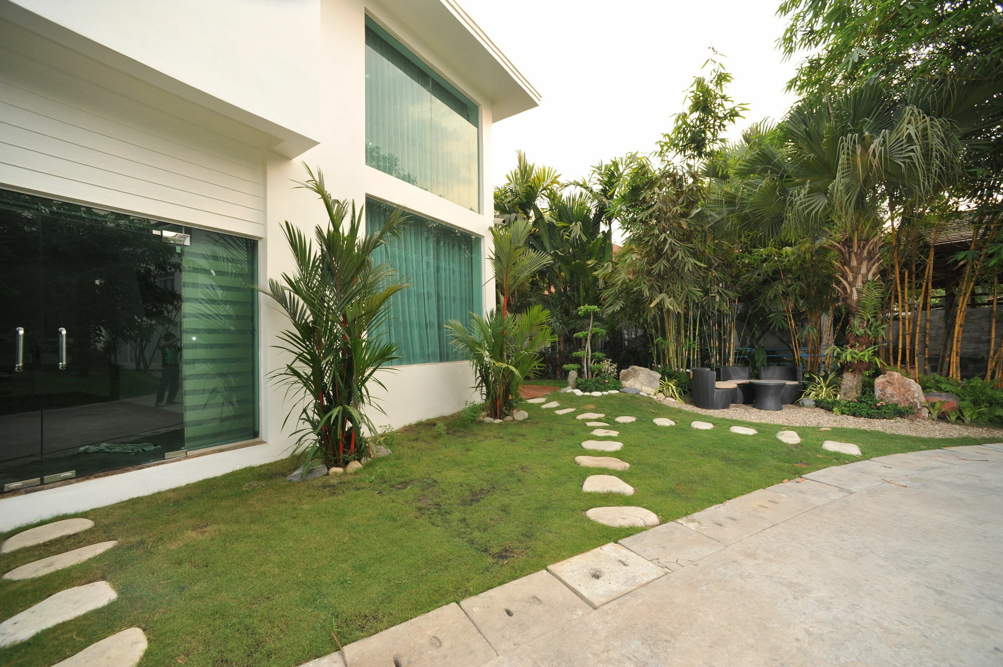 Palm Spring Resort Yangon Extérieur photo